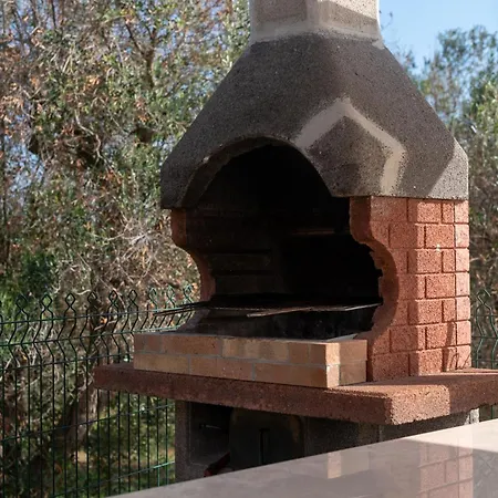 Chiara, Charming With Swimming Pool *