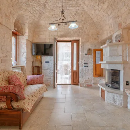 Chiara, Charming With Swimming Pool