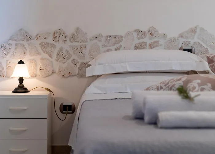 Chiara, Charming With Swimming Pool *