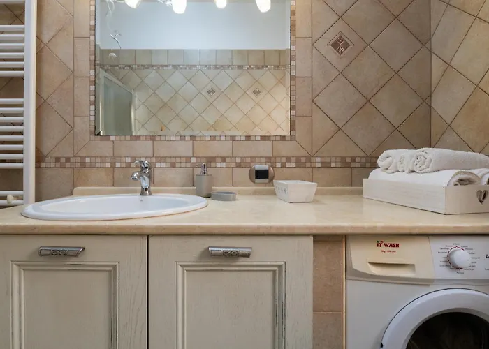 Chiara, Charming With Swimming Pool *