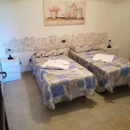 Chiara, Charming With Swimming Pool Casa vacanze *