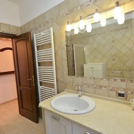 Casa vacanze Chiara, Charming With Swimming Pool *