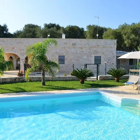 Chiara, Charming With Swimming Pool Ostuni