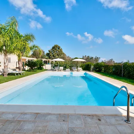 Chiara, Charming With Swimming Pool