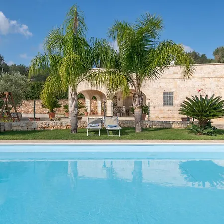 Chiara, Charming With Swimming Pool